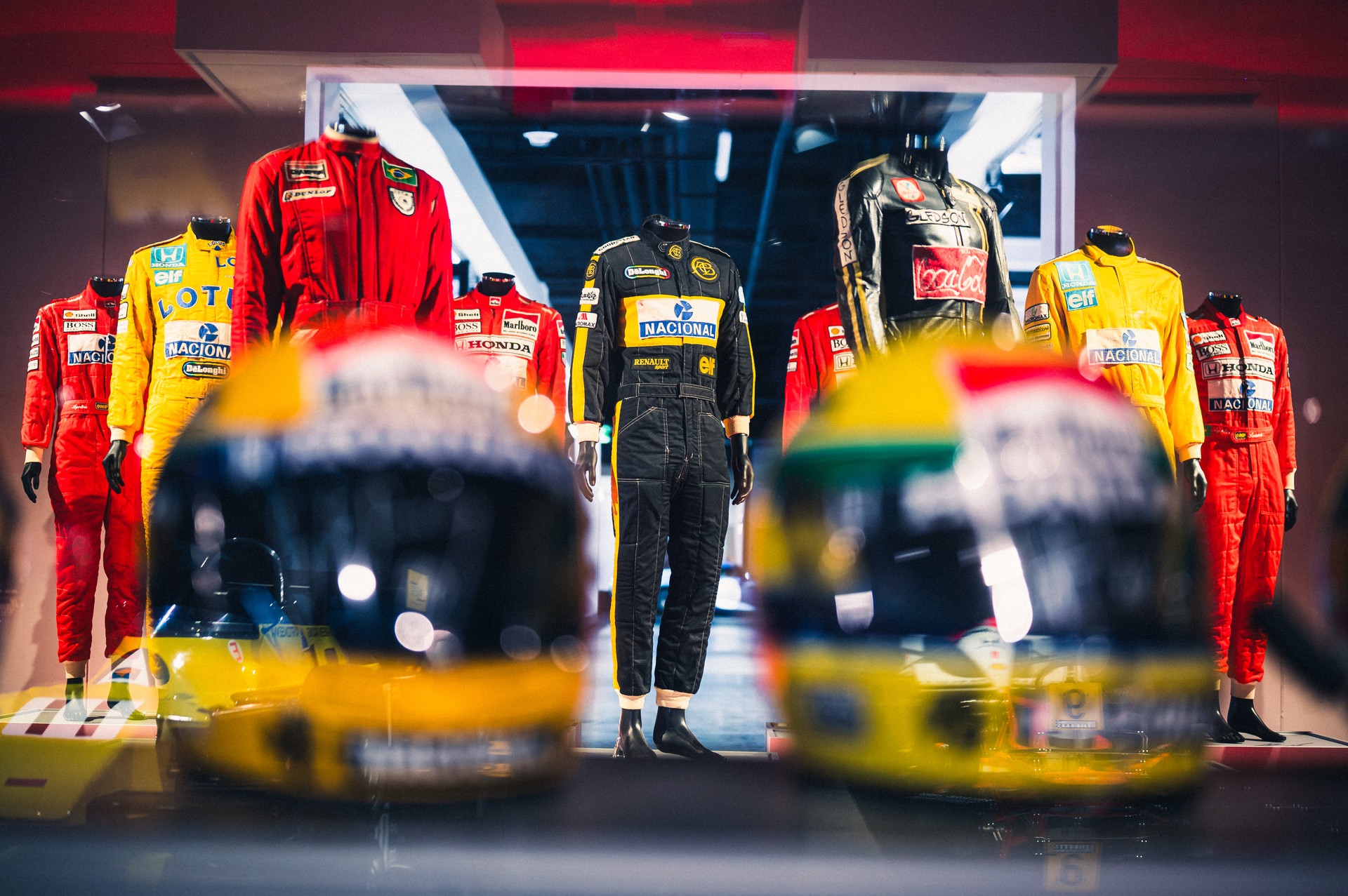 Senna, costume, galleria 610 museum