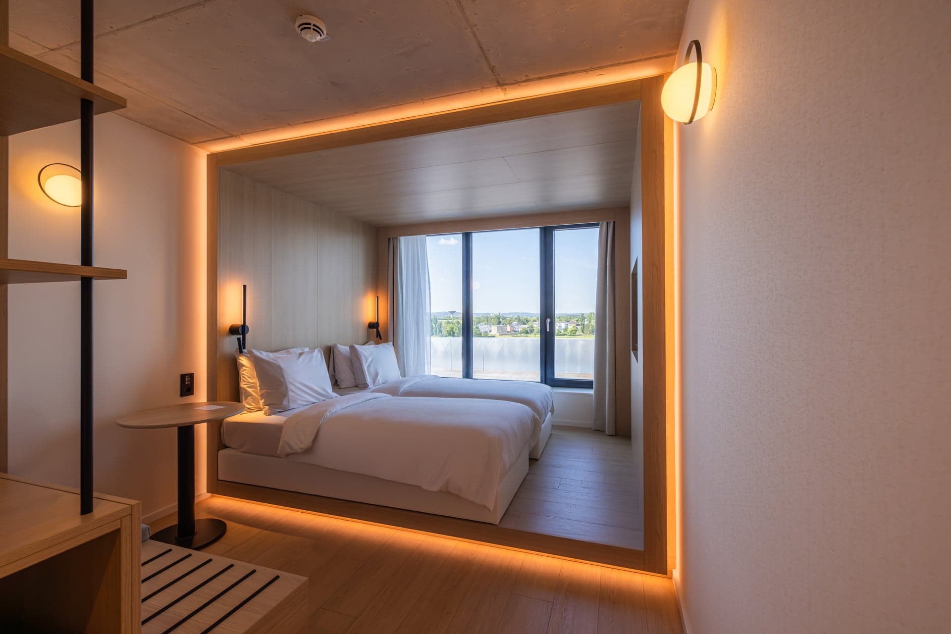 Stay within the GRIDX experience